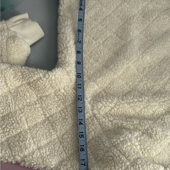 Calvin Klein Performance fleece crop half zip in winter white with black trim. - Picture 6 of 11